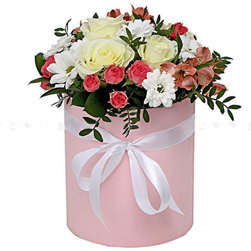 Капелюшна коробочка "Рожева" мікс квітів