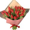 25 червоних тюльпанів фото
