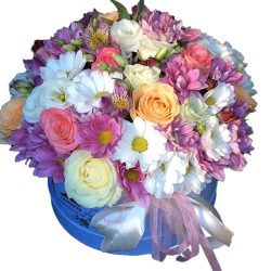 Капелюшна коробка «Янголятко» мікс квітів