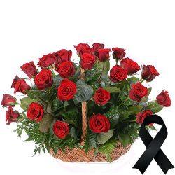 Фото товара 36 червоних троянд у кошику