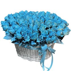Фото товара 101 синяя роза в корзине
